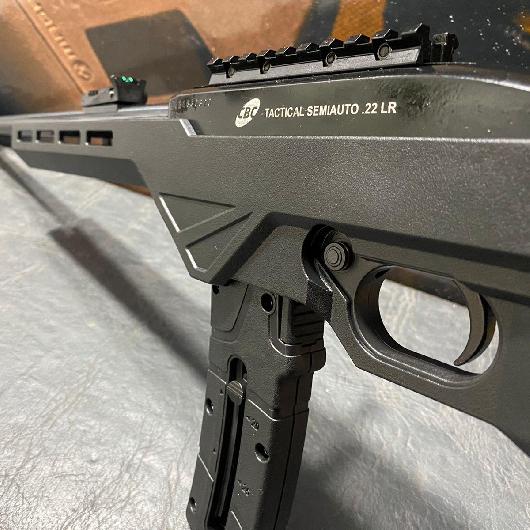 RIFLE 7022 TACTICAL CORONHA POLIPROPILENO COM REFORÇO DE FIBRA DE VIDRO NA COR PRETA