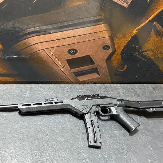 RIFLE 7022 TACTICAL CORONHA POLIPROPILENO COM REFORÇO DE FIBRA DE VIDRO NA COR PRETA